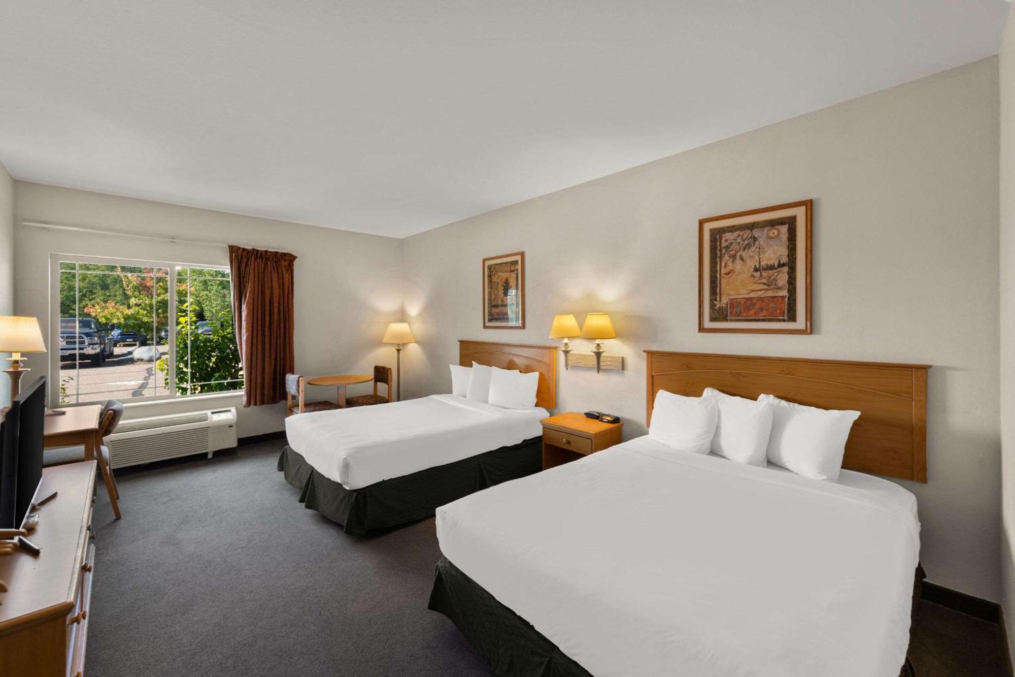 Rodeway Inn & Suites Tomahawk Kültér fotó